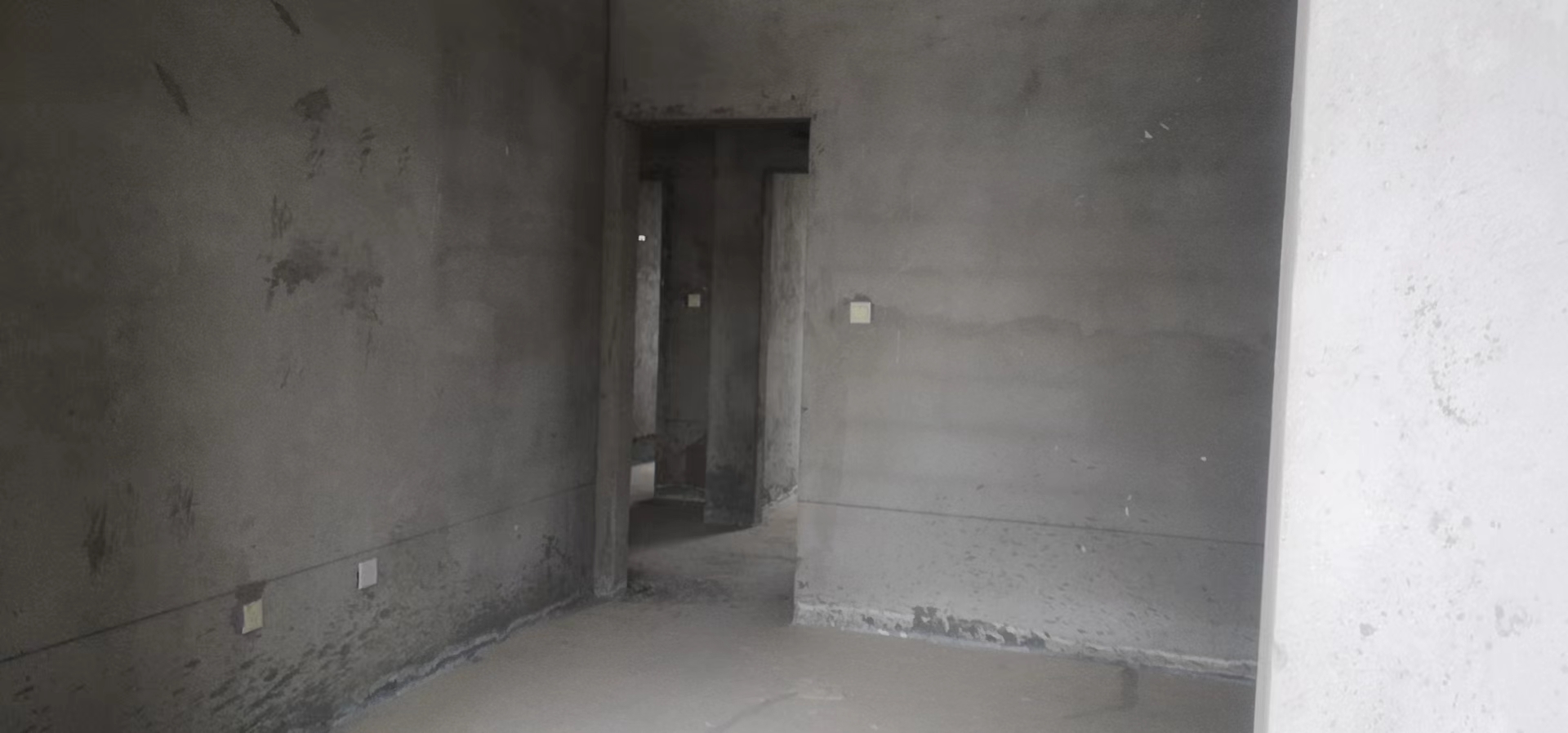 固原市原州区上海路南侧福馨园小区东区15号楼1单...
